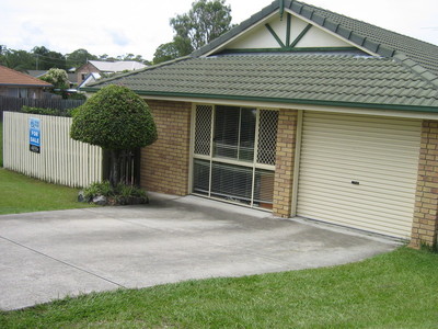 Neat, Well-Maintained Home in Quiet Neighbourhood