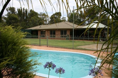 Drastically reduced!!! Last opportunity to buy a fantastic family home!!! (Leschenault Area)