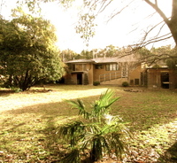 Renovated 3 Bedroom House, Executive Style Fully Furnished, 6 - 12 Month Lease - Avail 1 Feb 2012 Refs and Bond Required