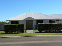 2/119 Davidson Street, Bargara
