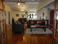 Peaceful living close to all the Sunshine Coast has to offer 