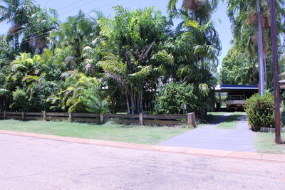 Location Location in quiet Court/Under Contract