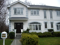 Just Listed! Lovely Townhouse Style Duplex Condo completely renovated!