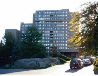 2 bedroom 2 bath unit at sought after Towers of Chestnut Hill