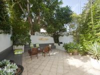 STUNNING FAMILY HOME JUST MOMENTS TO BONDI BEACH