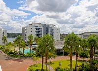 Waterview apartment with a lifestyle!