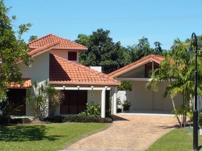 REDUCED!! Architecturally Designed 4 Bedrooms 3 Bathrooms + Pool In Paradise Palms Estate.
