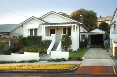 7 Nesca Parade, The Hill