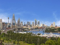 STUNNING VIEWS & JUST RENOVATED ULTRA MODERN APARTMENT