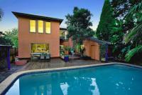 MOTIVATED VENDOR - OWNER MOVING OVERSEAS (Offers Over $1.3 Million) AMAZING VALUE - DON'T MISS THIS!