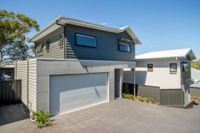 2/40 Gunambi Street, Wallsend