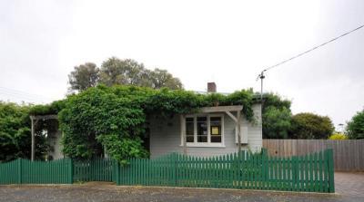 Delightful Sunny Cottage