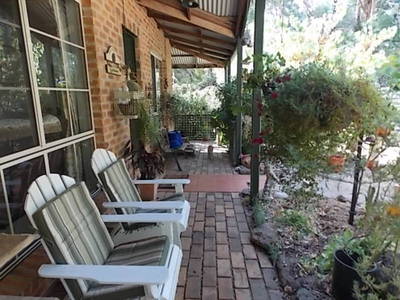 3 B/R Brick Veneer Cottage In Tranquil Setting