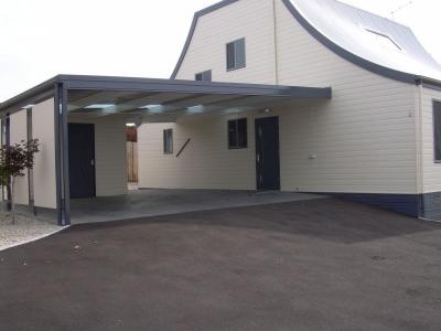 Quiet Complex- 2 weeks free rent to successful applicant