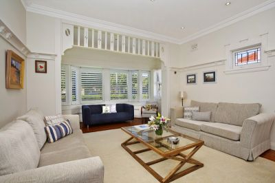 Classic renovated Freestanding Family Home with sunny garden, pool and parking.
