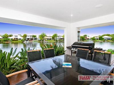 22 Topsails Place, Noosa Waters