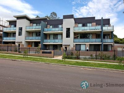 STUNNING NEAR NEW 3 BEDROOM UNIT