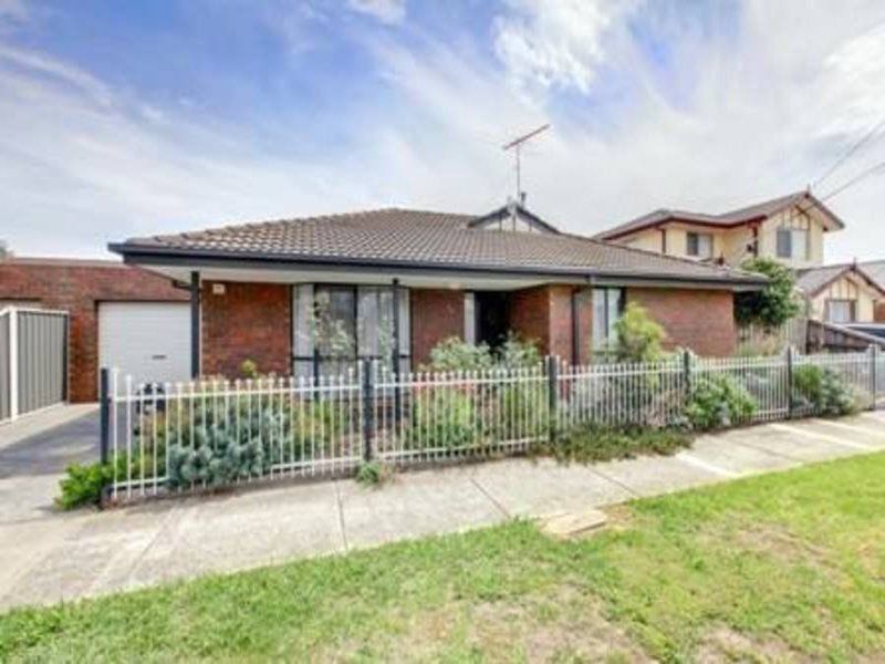 Well Maintained 2 Bedroom Unit 