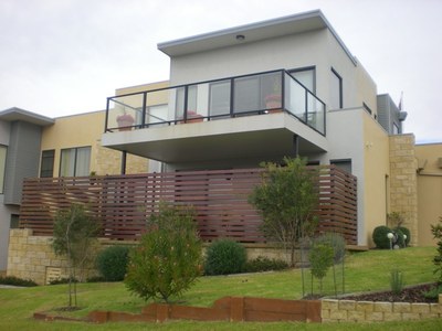 Modern Townhouse in Tura Beach