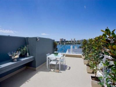 1064 Elizabeth Bay Luxury