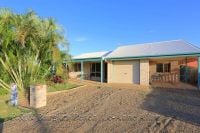 11 Grevillea Ave, Innes Park