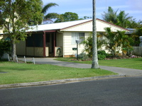 Just renovated..great location..vendor finance