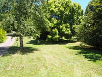 Central Land, ideal for a holiday base.