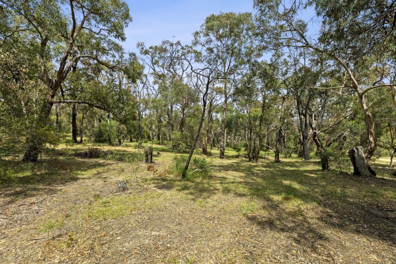 2.25 ACRES (approx) OF VACANT LAND, Aireys Inlet - Thumbnail 3