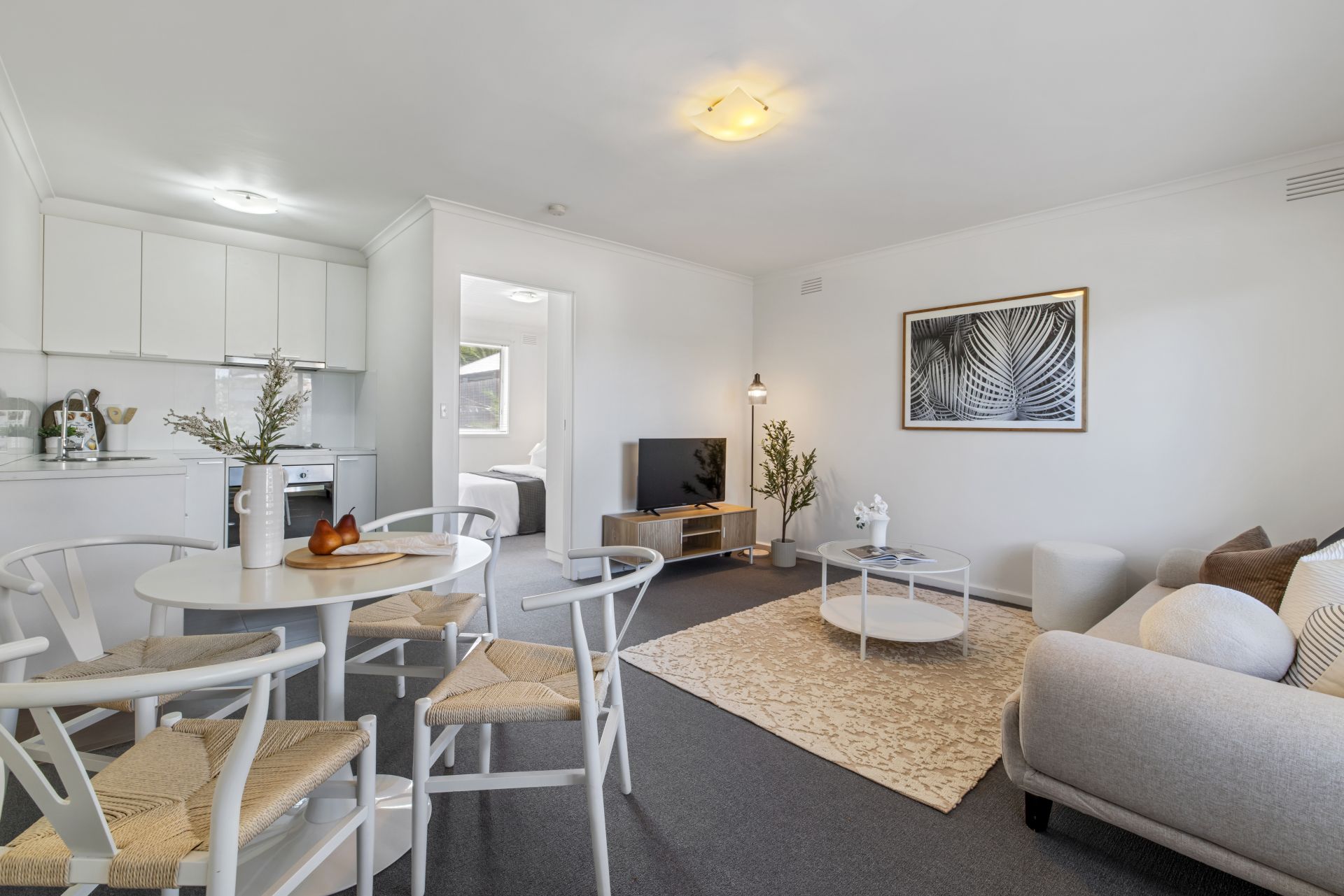 Easy Care Living In A Blue-Ribbon Locale