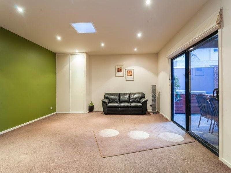 8 Milborne Drive OCEAN GROVE VIC, Ocean Grove - Thumbnail 3