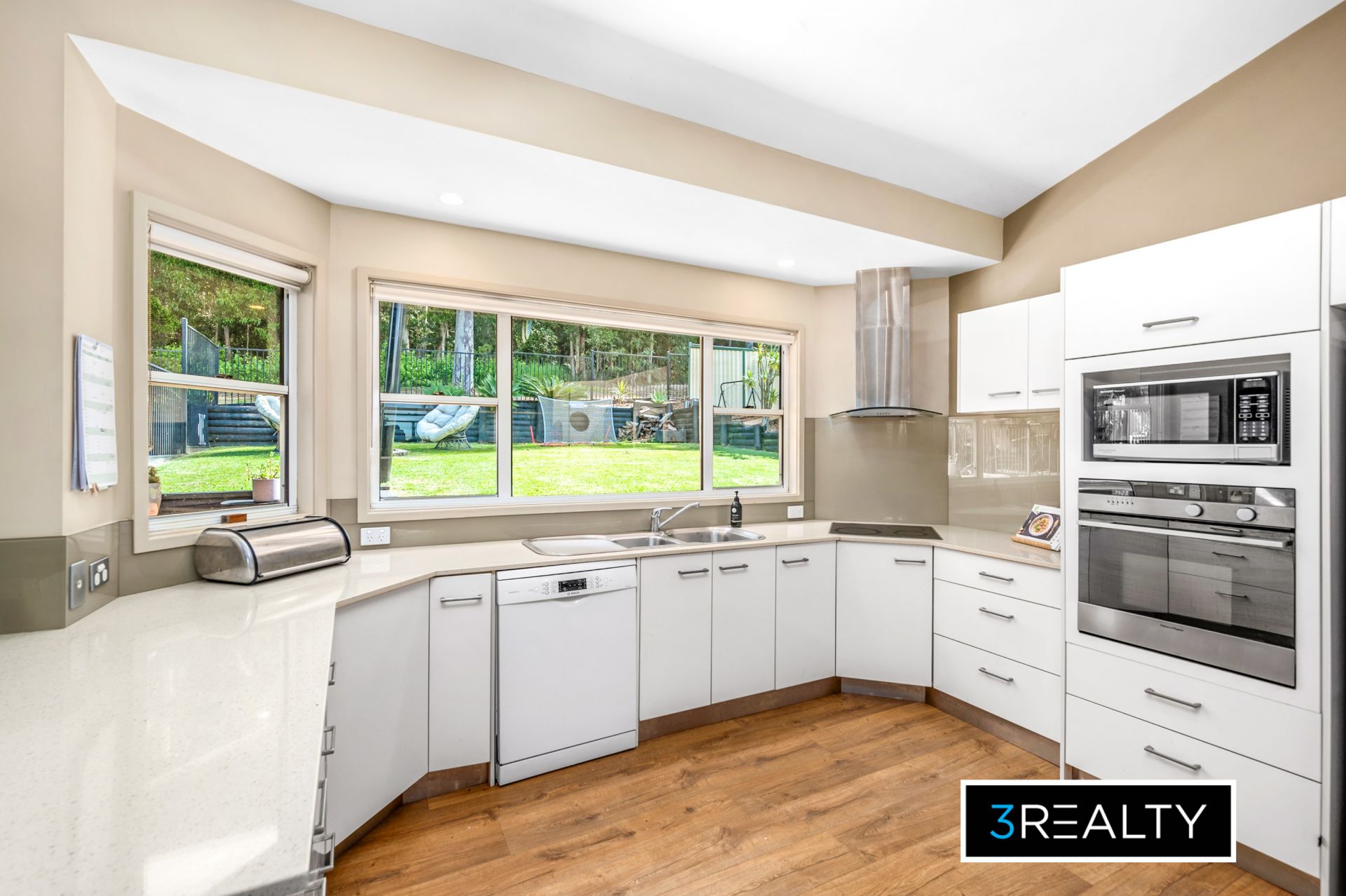 59 Silky Oak Drive, Caves Beach - Thumbnail 4