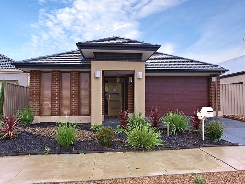 35 Lancefield Drive, Caroline Springs - Thumbnail 2