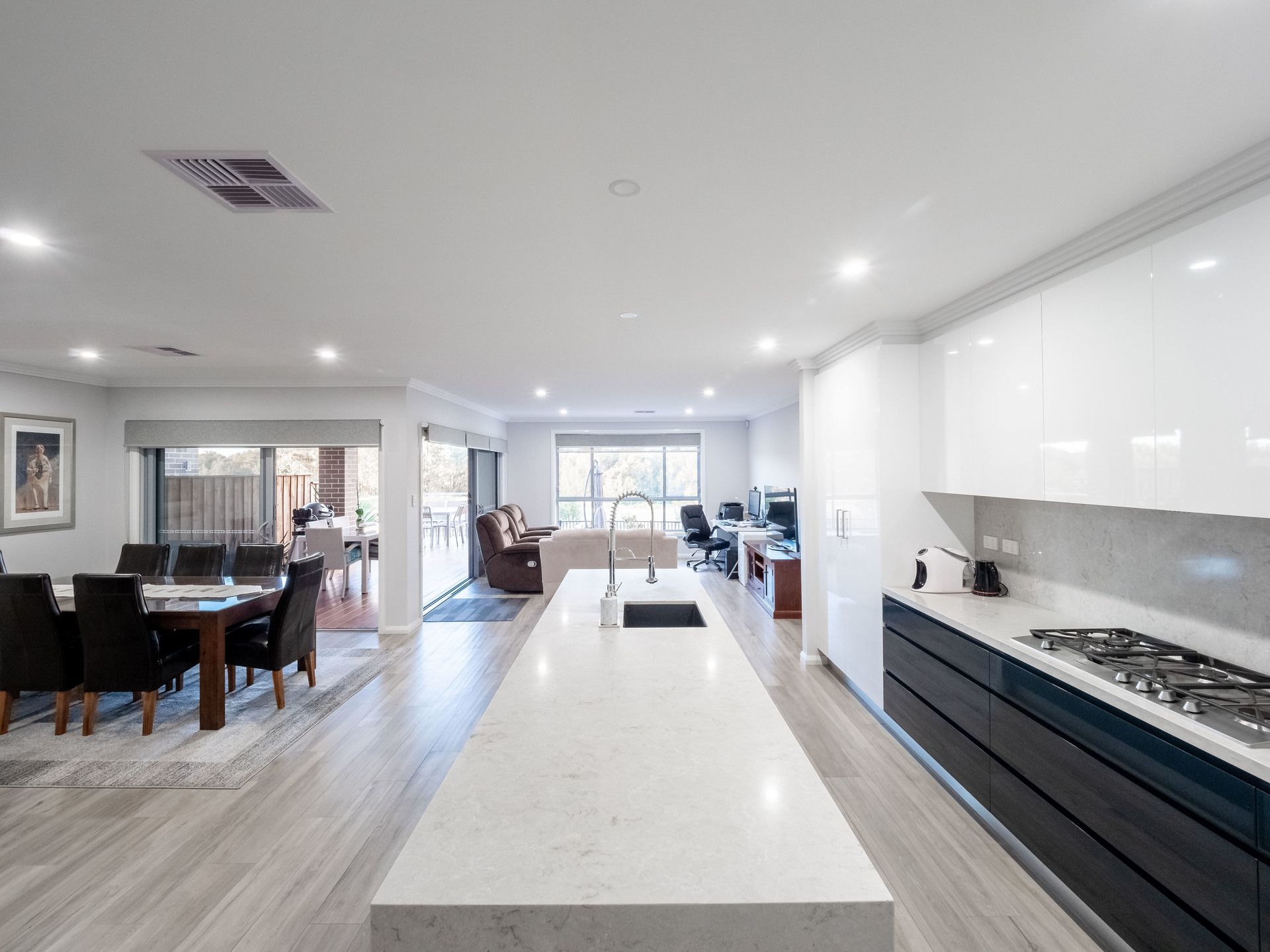 Colebee 57 Sebastian Crescent