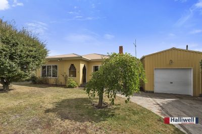 5
 
 
 
  
 
 
 4
 
 
 
  
 
 
 2
 
 
 
 
 
 
 
 36-36A Middle Road, Devonport TAS 7310, Devonport - Thumbnail 3
