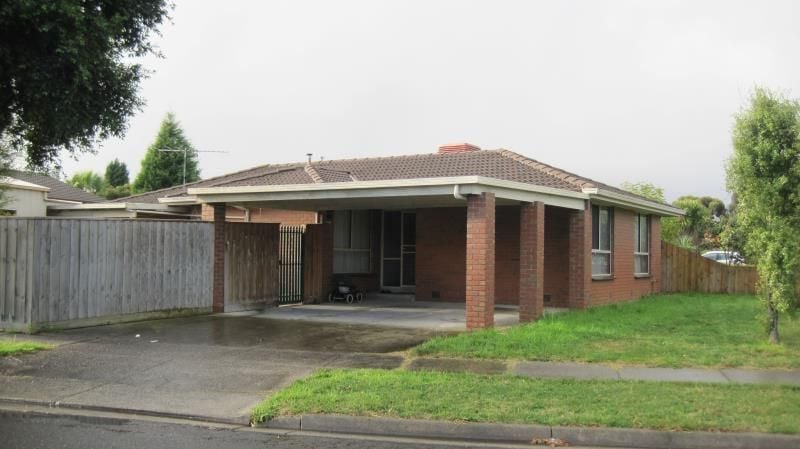 71 Redleap Avenue, Mill Park