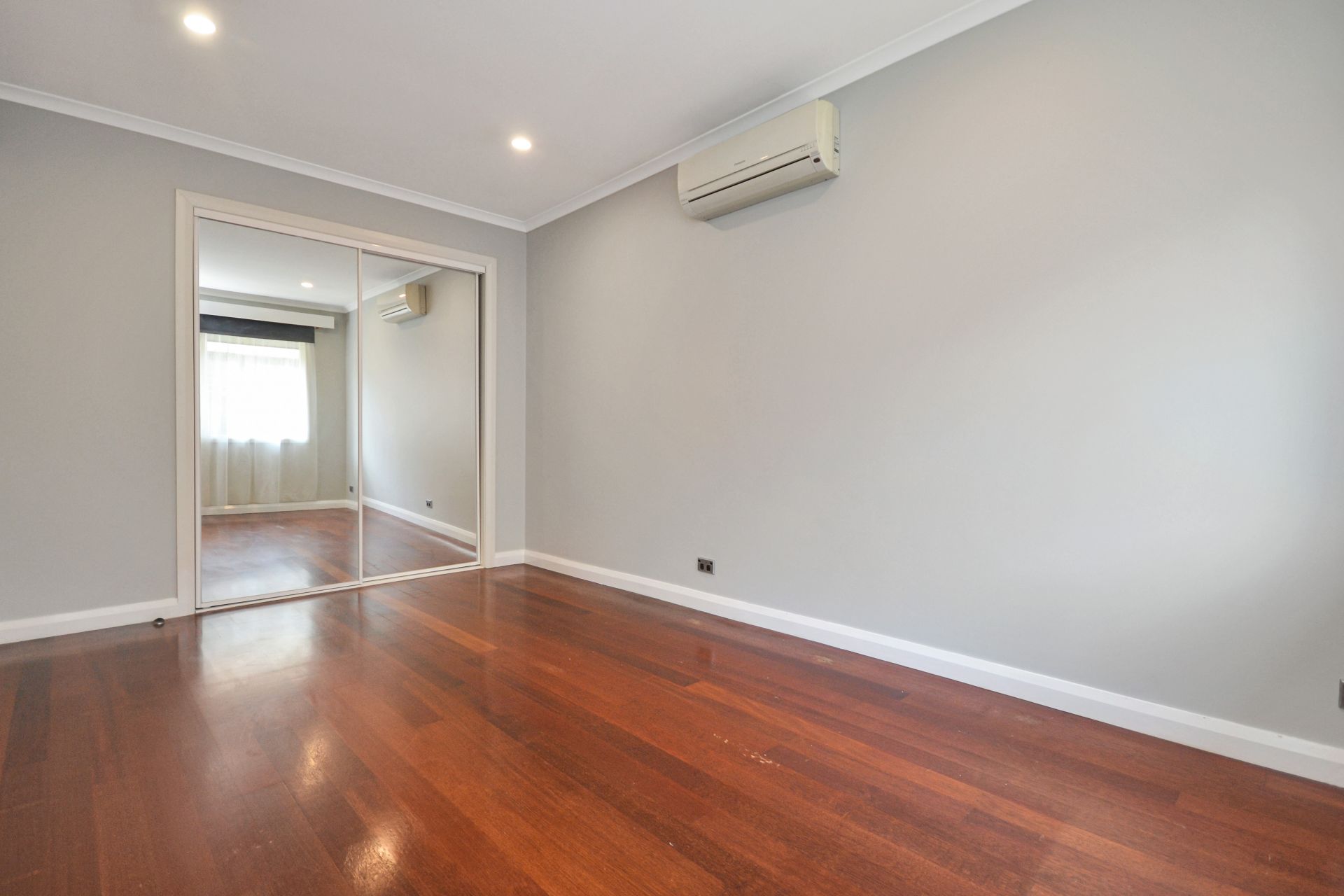 STYLISH & MODERN, LOW MAINTENANCE LIVING