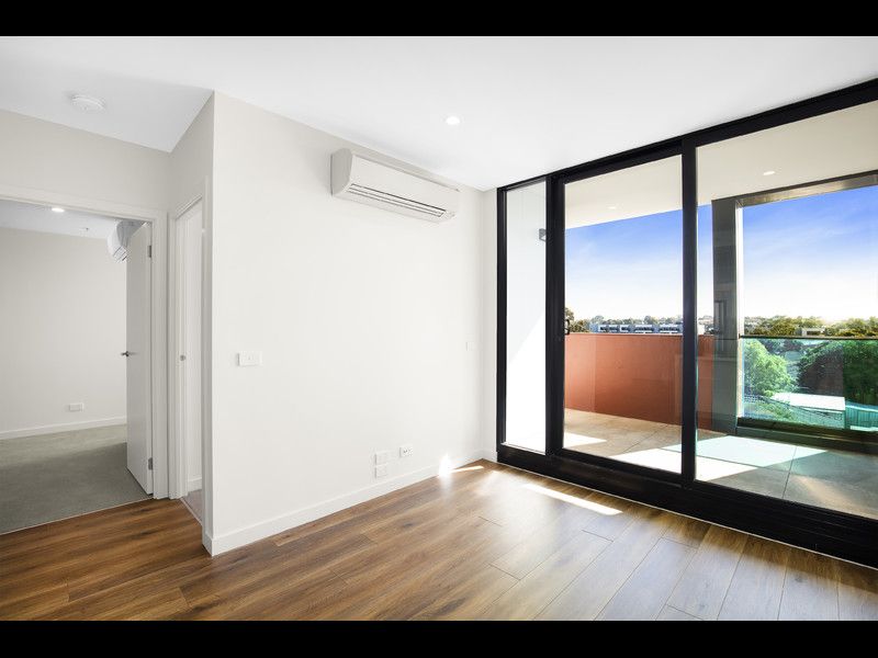 413/70 Batesford Road, Chadstone - Thumbnail 4
