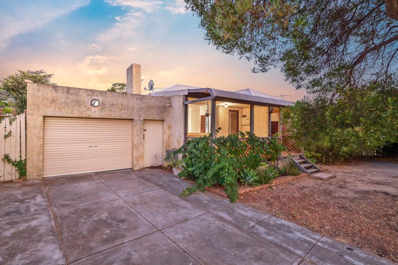 Real Estate For Sale 30 Joyce Avenue Hamilton Hill , WA