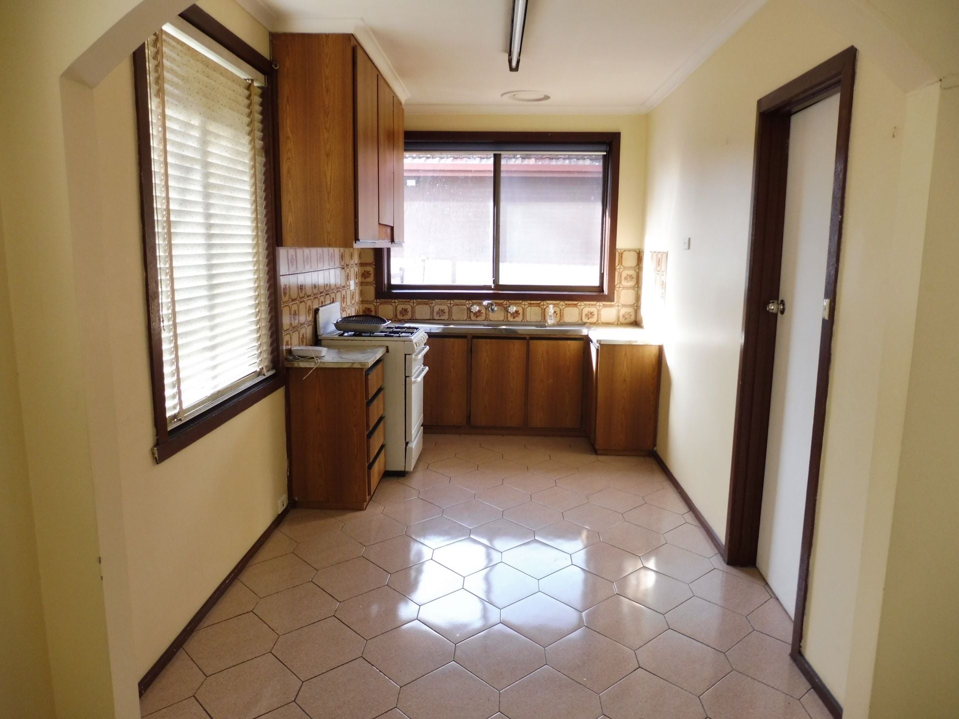 HOME STYLE UNIT