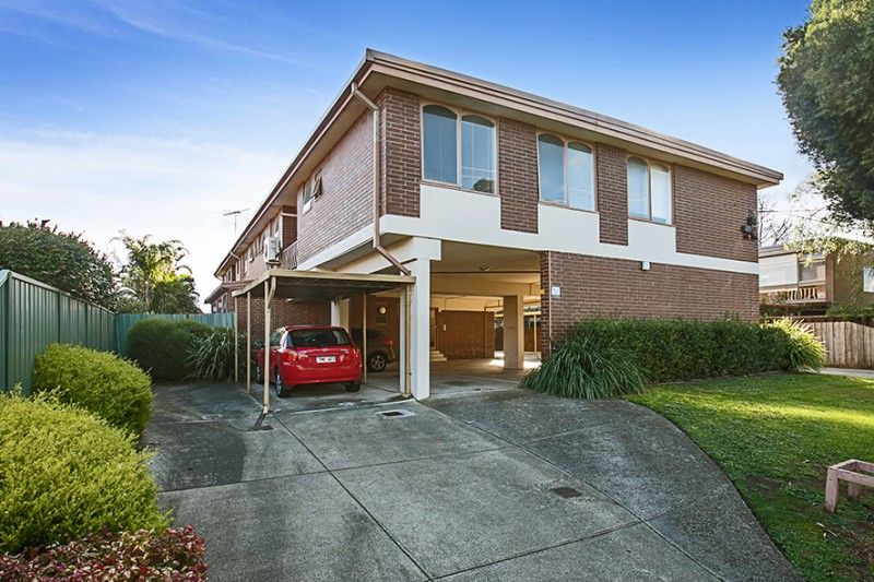 4/11 Roseberry Grove, Glen Huntly - Thumbnail 2