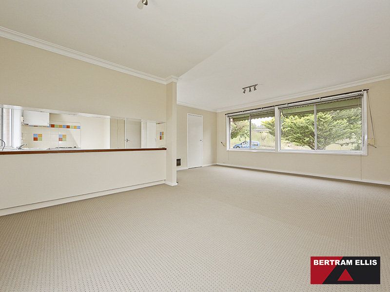 34 Rubbo Crescent, Weston - Thumbnail 5