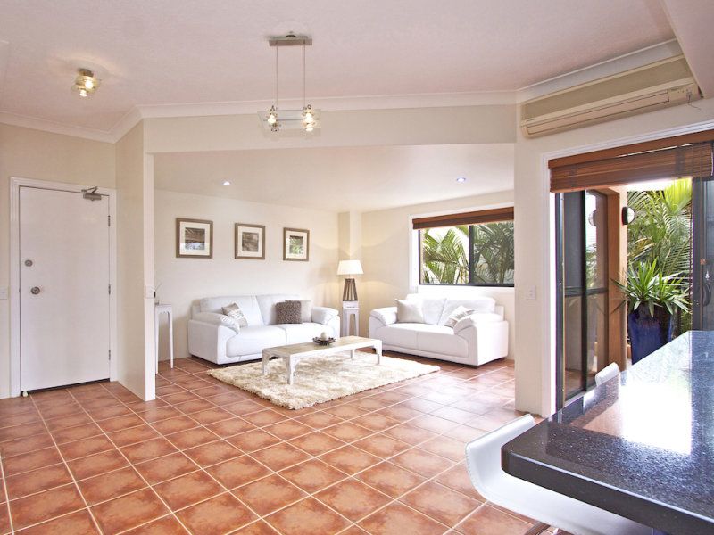 2 Casa Colina 38 Tweed Street COOLANGATTA QLD, Coolangatta - Thumbnail 3