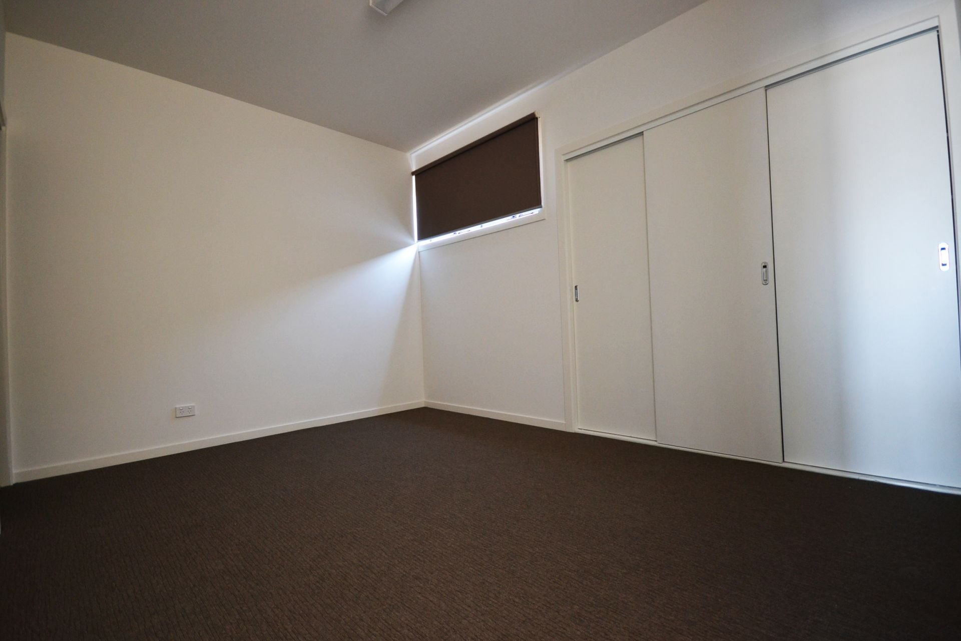 EXCELLENT 2BED/2BATH APARTMENT WITH OWN SECURE ENTRANCE - DIRECTLY OPPOSITE COLES, TRAM & BUS!