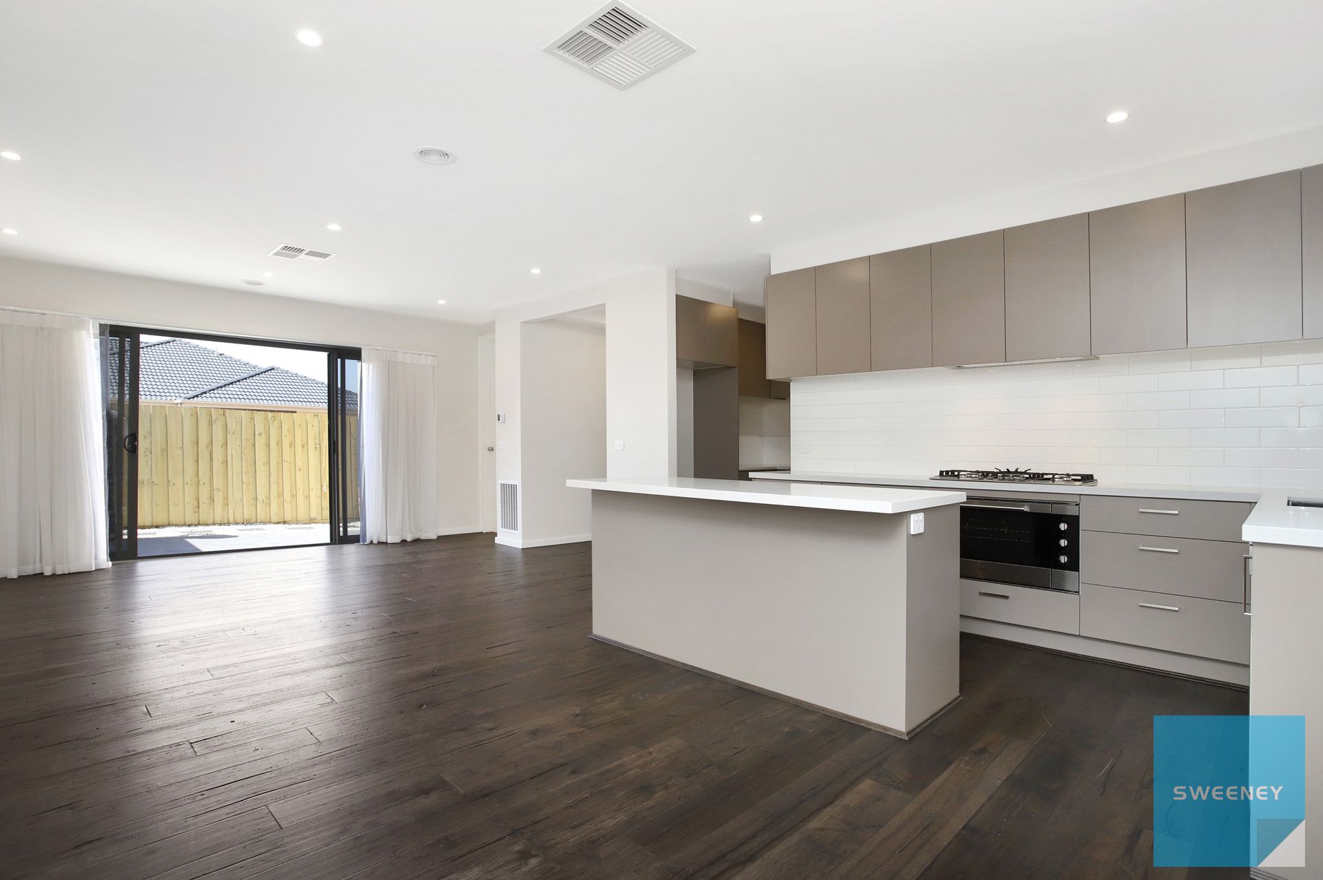 27 Raddle Road, Aintree - Thumbnail 3