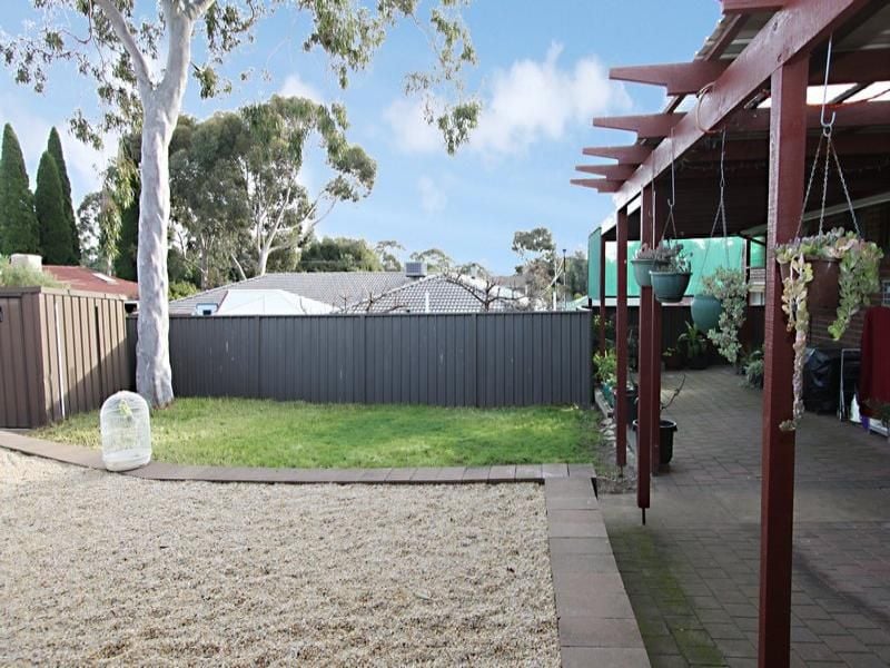 3 Flinders Ave Fairview Park 5126