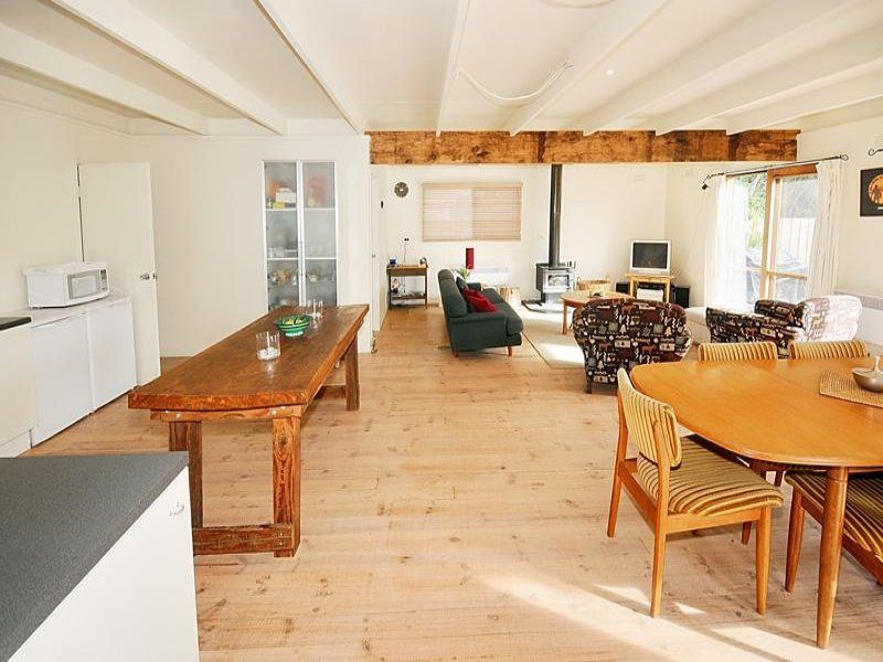 17 Hogan Drive BARWON HEADS VIC, Barwon Heads - Thumbnail 2