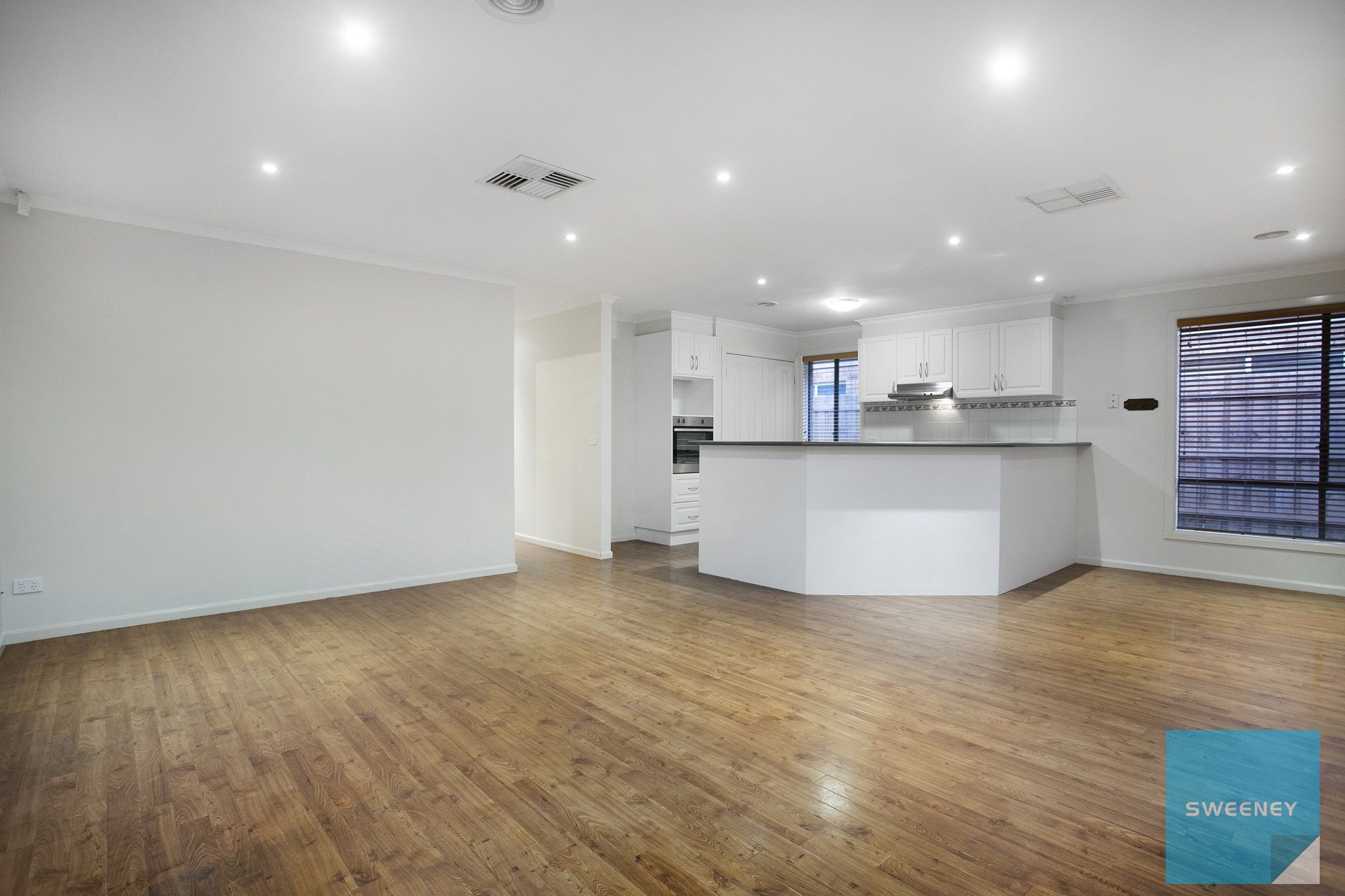 51 Timele Drive, Hillside - Thumbnail 4