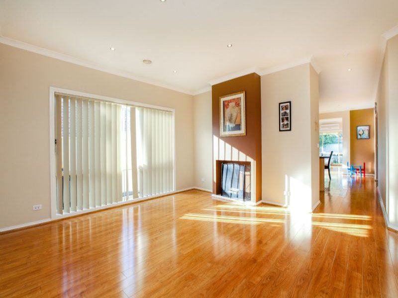 8 Netherton Place, Caroline Springs - Thumbnail 6