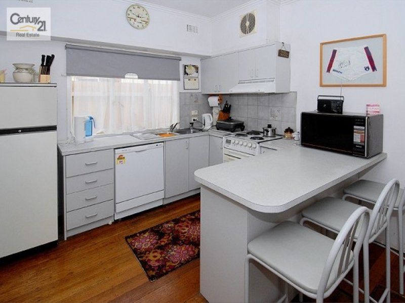 160 Civic Parade, ALTONA, Altona - Thumbnail 3