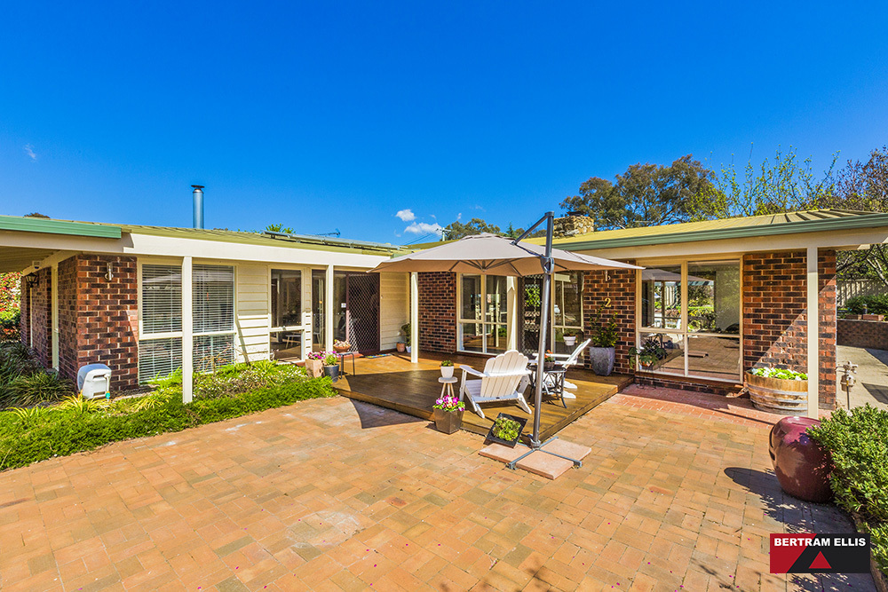 2 Crichton Crescent, Kambah - Thumbnail 3